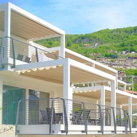 Costa Blu-pool And Terrace With View * Riva di Solto